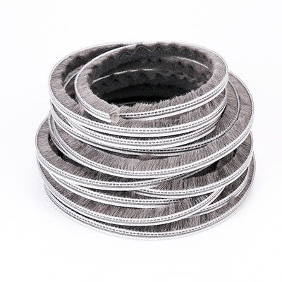 CLJ Алюминиевые двери Окна шерстяные шерстяные щетки Погодные полоски с защитой от пыли ПЛАНИЦЫ ЧЕРНЫЕ/СЕРЫЕ/БРАУНЫЕ/БЕЛЫЕ/ДРУГИЕ 100% PP