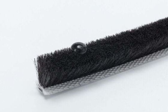 Современный дизайн пылестойкие дверные уплотнители с 100% PP стеклянной погодной полосой и горячеплавным клеем