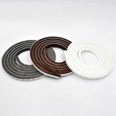 Простая установка шерстяной колонны водонепроницаемая пленка пленка погода герметика дверь и окно герметика лента в черном / сером / коричневом / белом / других цветах